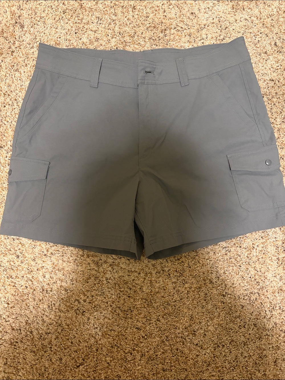 Ladies Gray Cargo Shorts - Lightweight Performance
Eddie Bauer Size 14